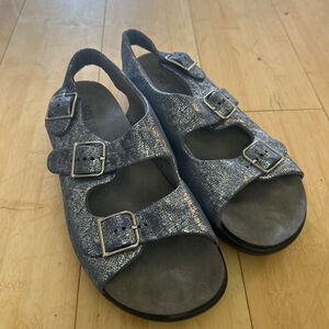 SAS sandals size 9